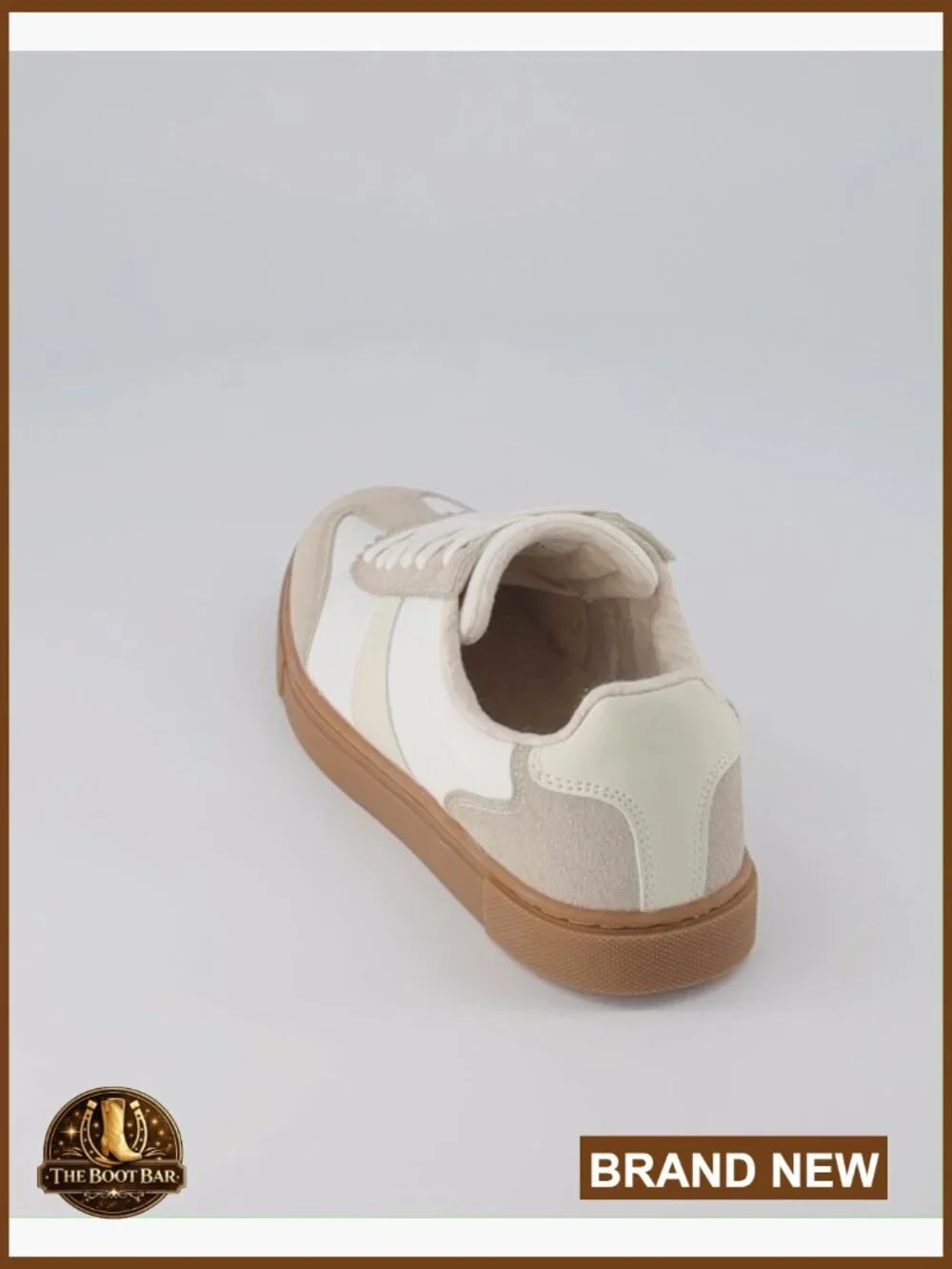 Comfortable Sneakers with Memory Foam and Slip Resistant Outsole
